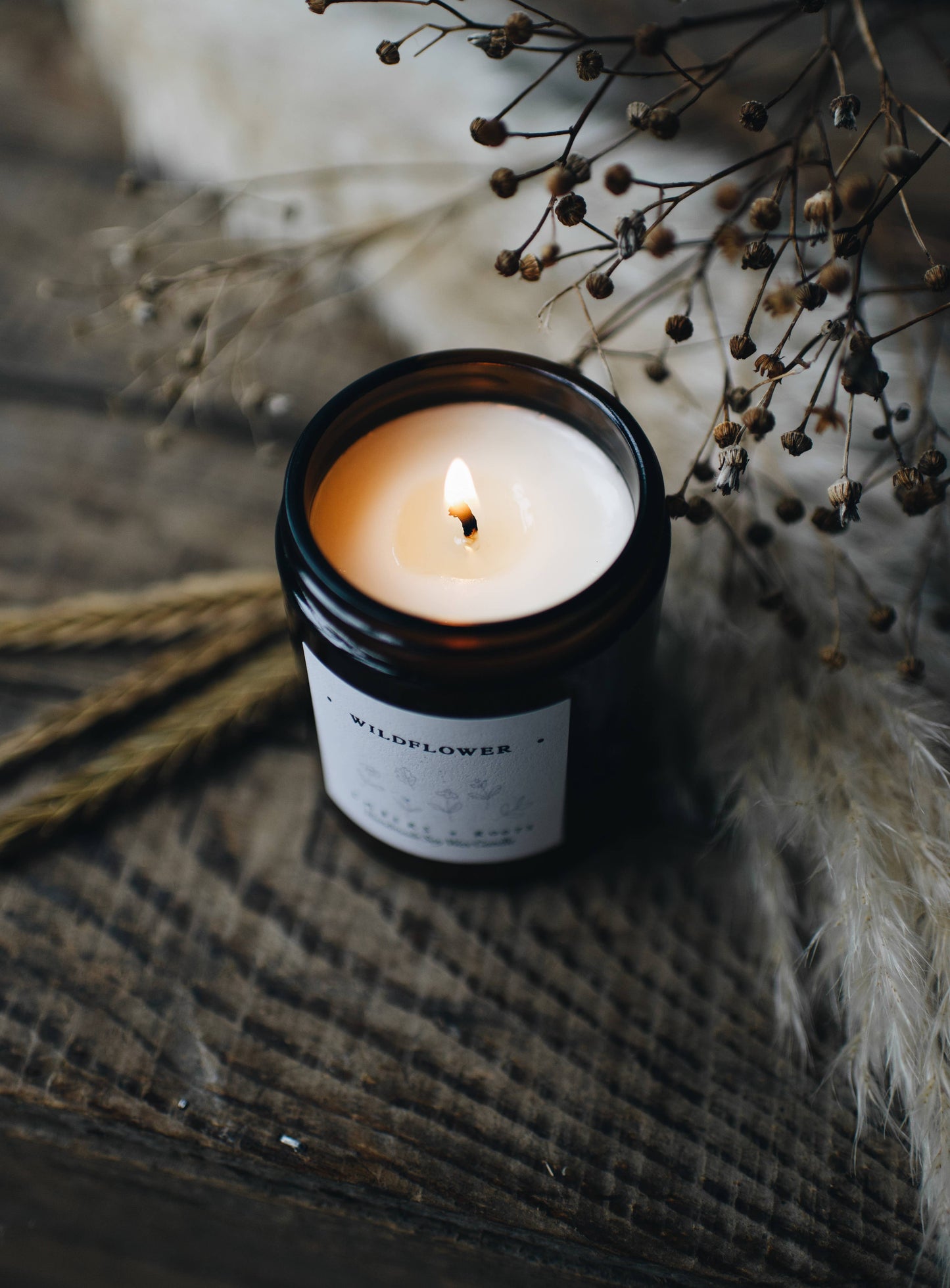Embers & Roots - Blackberry Bush Soy Wax Candle: Medium