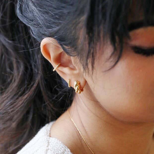 Lisa Angel - Rope Huggie Hoop Earrings in Gold