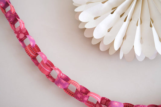 East End Press - Pink & Red Paper Chain Kit